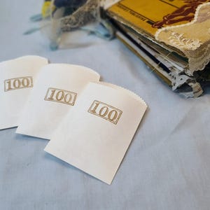 Vintage US Mint Postage Stamp Grab Bag! 100 Different Stamps From 1930s-1960s - Very Fine