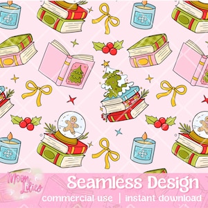 Puede incluir: Diseño sin costuras con libros, árboles de Navidad, bolas de nieve, hombres de jengibre, velas, lazos, acebo y estrellas sobre un fondo rosa. El texto "Seamless Design" es visible en la parte inferior.