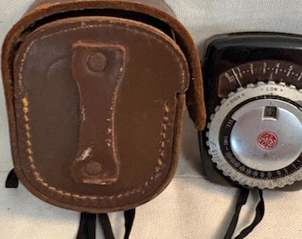 Vintage General Electric PR-1 Exposure Meter, Bakelite Body, Leather Case