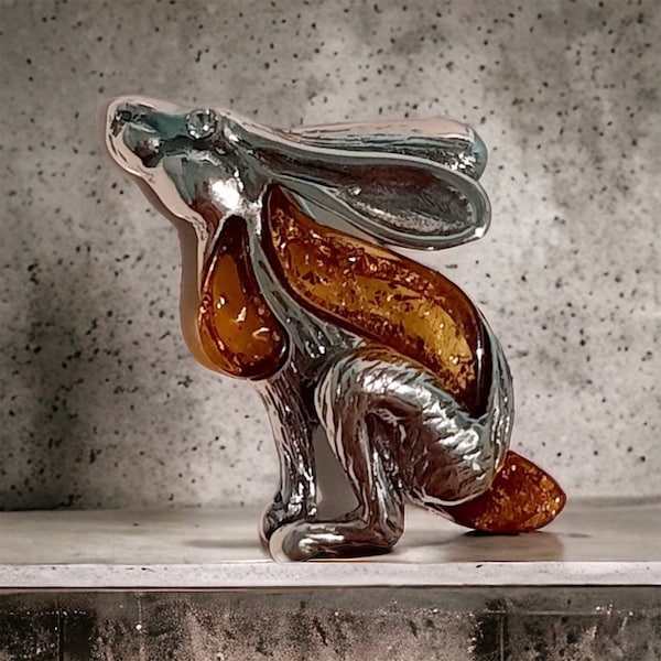 Stunning Sterling Silver and Cognac Amber Star Gazing Hare Brooch.