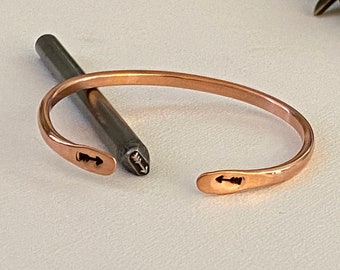 Copper bracelet,Stacking Arrow cuff bracelet,Gift for women