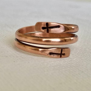 Copper religious cross ring, minimalist copper wrap ring, Adjustable Gift image 10