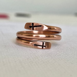 Copper religious cross ring, minimalist copper wrap ring, Adjustable Gift image 1