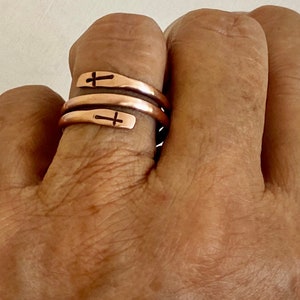 Copper religious cross ring, minimalist copper wrap ring, Adjustable Gift image 3