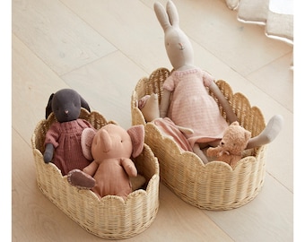 Scalloped Basket Set Of 2 - 16 x 10 x 7 Inch - Hand-Woven Elegant Wicker Storage Nursery Baskets