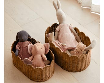 Scalloped Basket Set Of 2 - 16 x 10 x 7 Inch - Hand-Woven Elegant Wicker Storage Nursery Baskets
