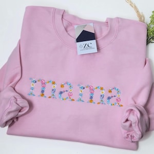 Floral Mama Embroidered Sweatshirt, Mama Crewneck, Mama Sweatshirt, Embroidered Sweatshirt, Floral Mama Sweater, Mom Gift, Mama sweater,Gift