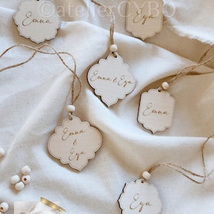 Étiquette cadeau en bois personnalisation gravée Thème Arabic Marque place invité