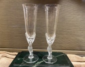 two (2) PERFECT Elegant Lalique style Igor Carl FABERGE Kissing Love Birds Doves Champagne FLUTES art Glasses France Signed wedding gift