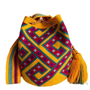 Yellow 1 THREAD Mochila Wayuu Bag / Large Handmade Wayuu Bag with Ethnic Pattern / Colorful Summer Wayuu Bucket Bag