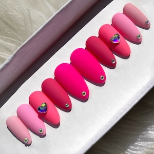 Pink | Valentines Day | Barbie | Heart Press on Nails