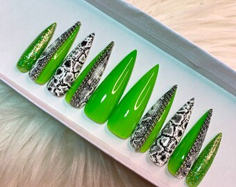 Snake skin green gel press on nails