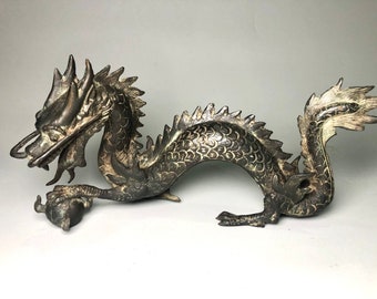 Estatua de dragón chino de bronce, decoración animal mística (5,5” x 1,1” x 2”)