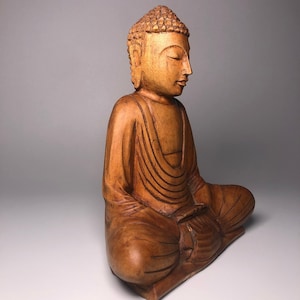 Wood Buddha 7.8”inch ,Maditation Wooden Buddha  figure,handcraft wood Buddha statue.