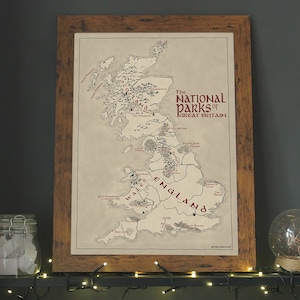 Impression de carte fantastique A3 des parcs nationaux de Grande-Bretagne dessinée à la main sans cadre