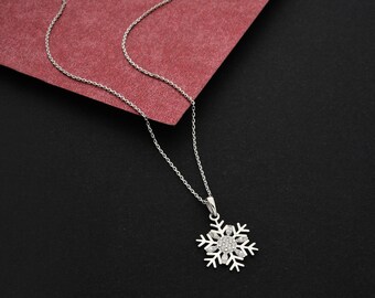 Snowflake Necklace,Gold Plated Silver Necklace,Birthday Gift For Her, Christmas  Gift,Custom Snowflake Pendant,Pave Snowflake Necklace