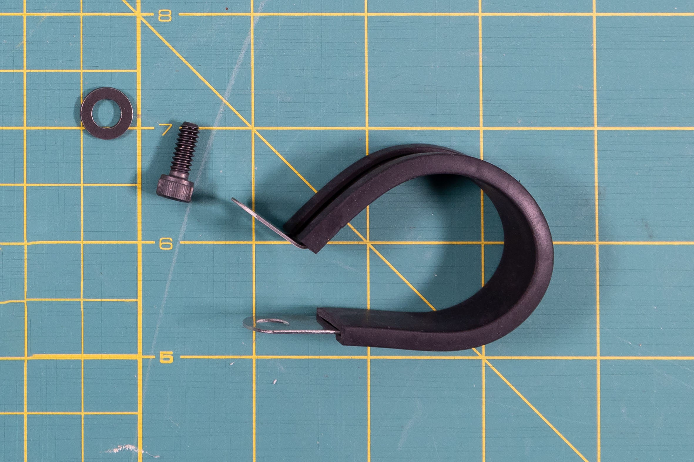 Ghostbusters Afterlife Proton Pack ribbon cable clamp 1.25" — Right