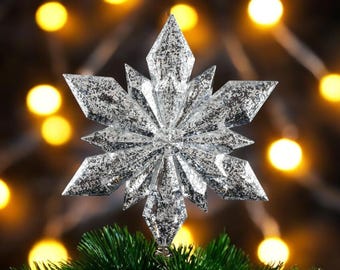 Adorno navideño con forma de copo de nieve de 12,6" en color plata mercurio.