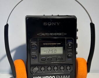Walkman Sony wm-f2081 (1990) autoreverse, restaurato e perfettamente funzionante