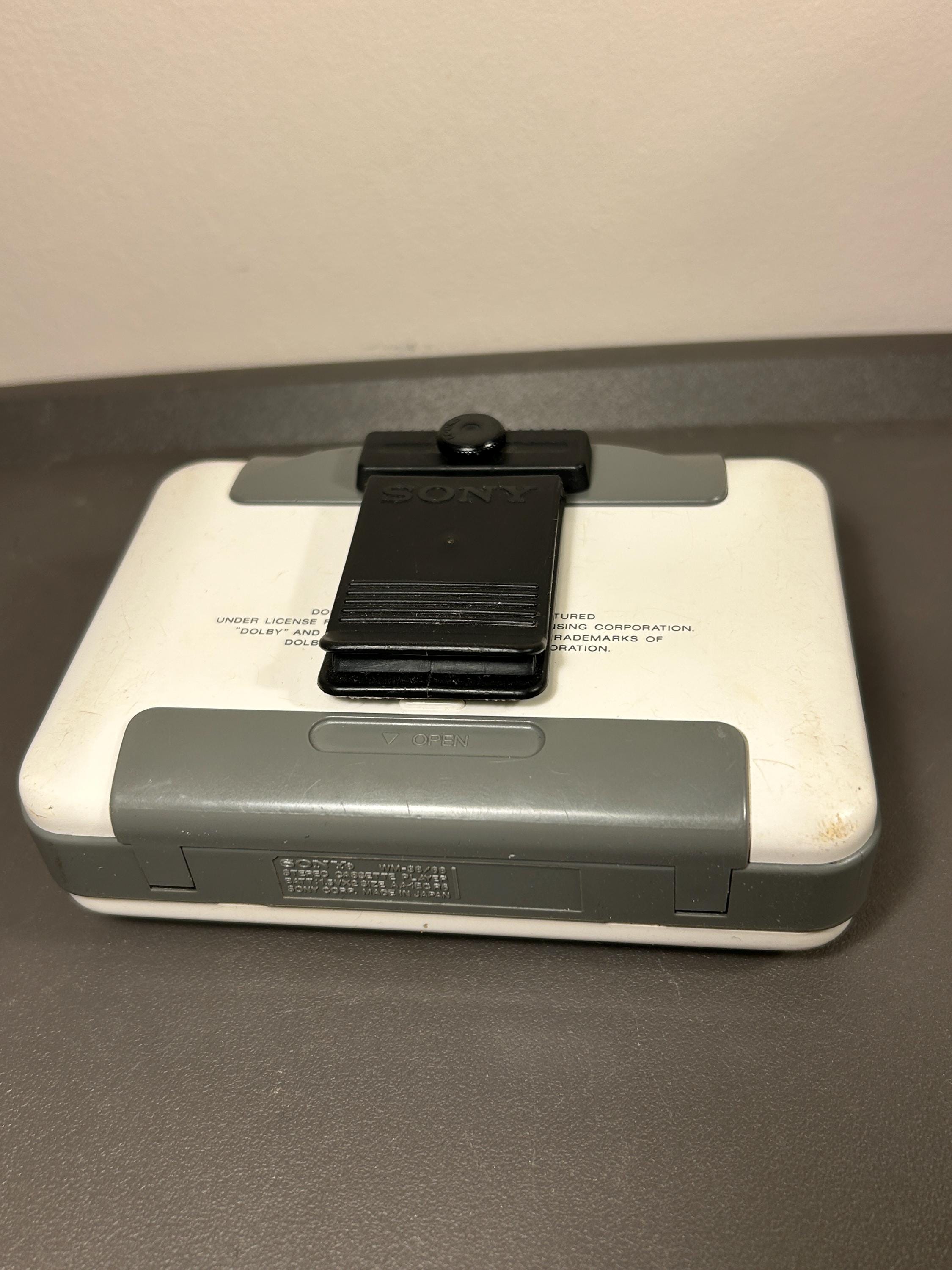Sony Walkman WM-F38 (1987) - Restauré, Fonctionnel - Blanc - Lecteur Cassette Vintage