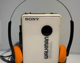 Sony walkman wm-b10 (1988), restored and fully functional