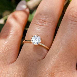 2 Ct Round Cut Solitaire Engagement Ring, Minimalist Bridal Promise Ring, 6 Prong Moissanite Diamond Ring, 14K Gold Ring Anniversary Gifts