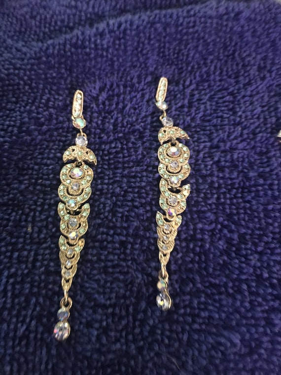 Three different pairs of stunning earrings - image 1