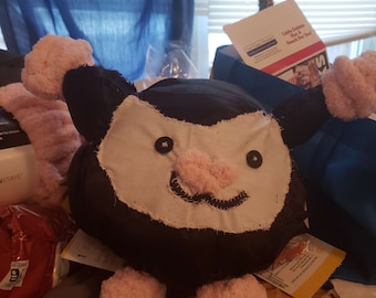Peluches cosidos a mano