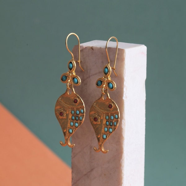 Handgemaakte turquoise oorbellen, bungelende oorbellen, handgemaakte oorbellen, gouden oorbellen, Turkse sieraden, pareloorbellen