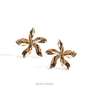 Gold Flower Earrings: Turkish Handmade Jewelry