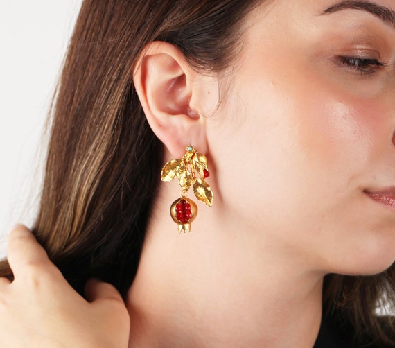 Precious Earrings - Short Hook - Gold Precious Earrings - Short Hook - Gold