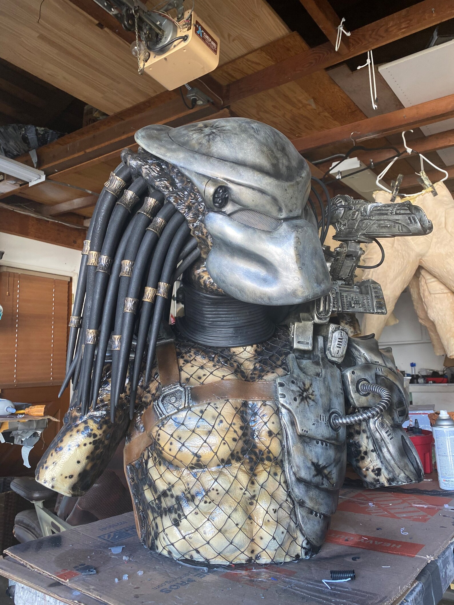 Epic Predator Display: Sdcc'S Badlands Dek Statue   A Must See! - yonly8i