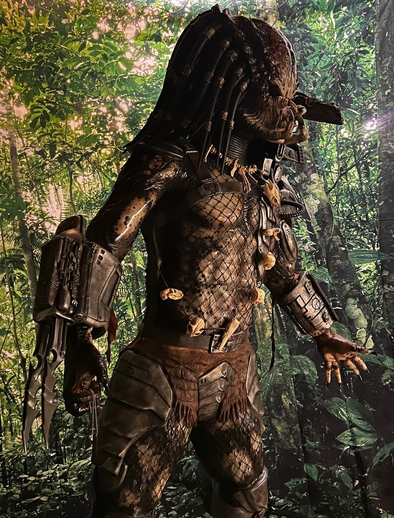 Predator Statue Display, Full Size Etsy