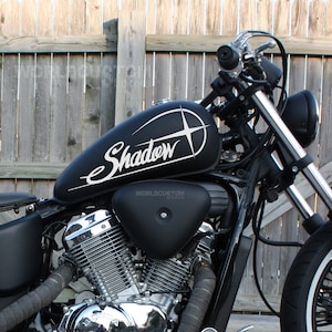 2 Worldcustom-Aufkleber kompatibel mit Honda Shadow VT 600 750 1100 für benutzerdefinierten Motorradtank Tank Kraftstoff
