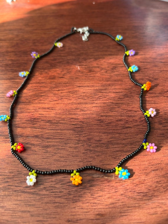 Jewelry Accessory Handmade Daisy Necklace With Baked Sand Beads