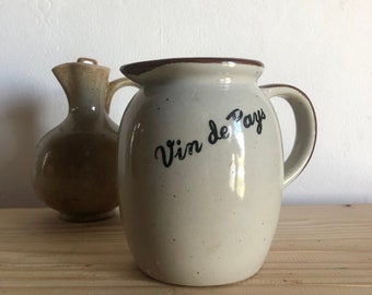 Französischer Vintage Weinkrug aus glasierter Keramik, Krug