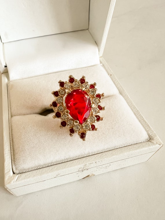 Stunning Vintage Ruby Red and Gold toned Cocktail 