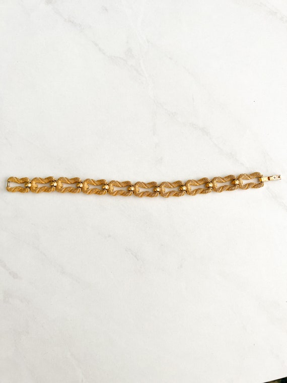 Trifari Vintage Mid-Century Gold-brushed Bracelet - image 4