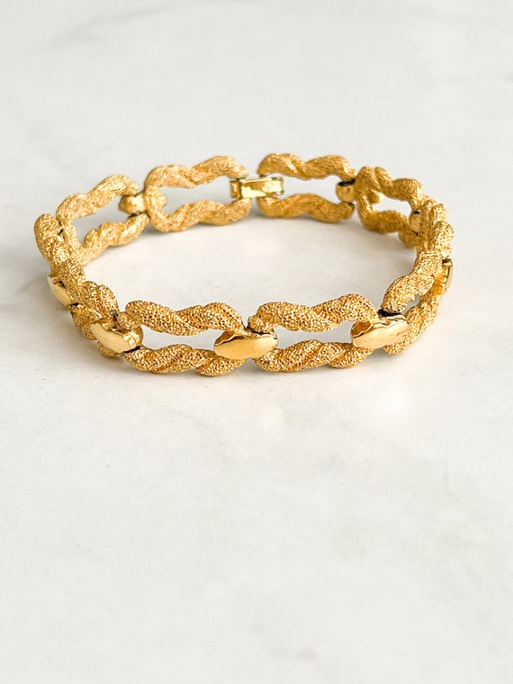 Trifari Vintage Mid-Century Gold-brushed Bracelet - image 1