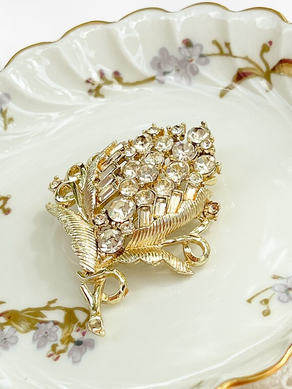 Vintage Coro Brooch with Baguette and Round Rhine… - image 3