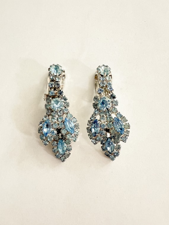 Stunning Icy Blue Crystal Vintage Dangle Earrings… - image 3