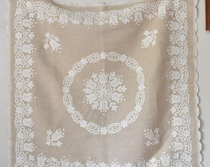 Vintage Hungarian Transylvanian Tablecloth