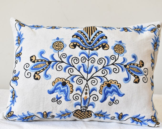 Vintage Hungarian Embroidered Cushion Cover.