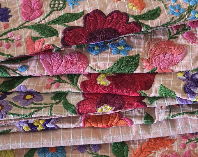 Vintage Traditional  Embroidered Bed Linen Set from Kalocsa