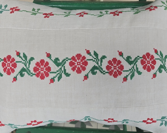 Cushion Cover from vintage Embroidered Cloth