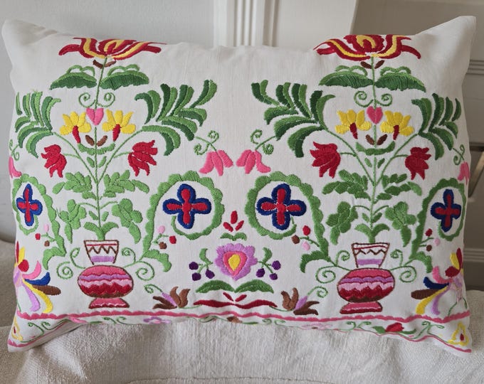 Vintage Hungarian Embroidered Cushion Cover.  50 x 35cm
