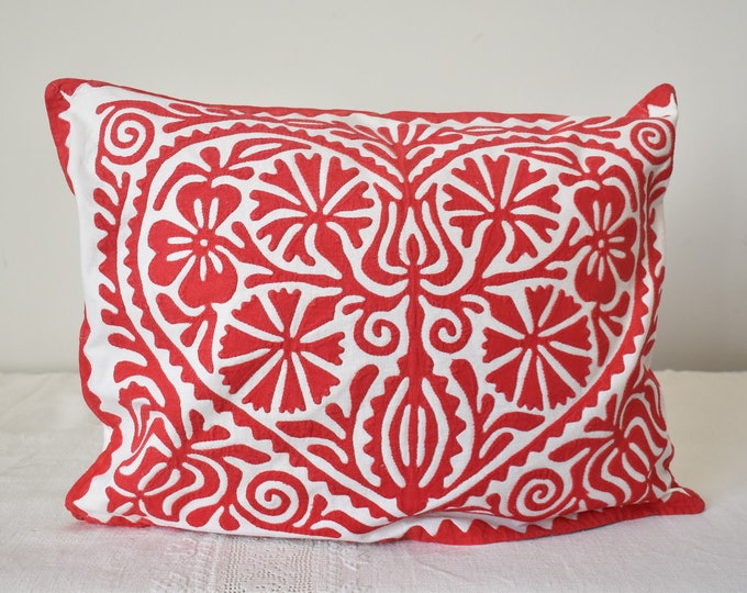 Vintage Hungarian (Buzsak) Applique Cushion Cover.