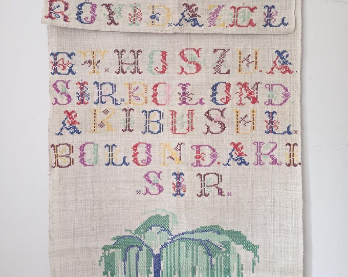 Vintage Hungarian Embroidered Cloth