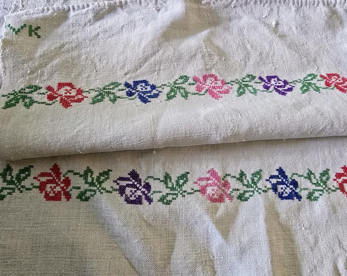 Vintage Hungarian Embroidered Cloth. 94 x 49cm