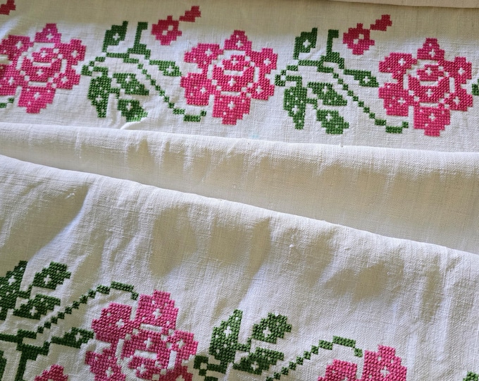 Pretty Vintage Embroidered Cloth. PA monogram. 130 x 49cm